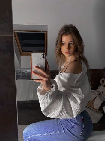 Full leaked Mira  page private onlyfans photo