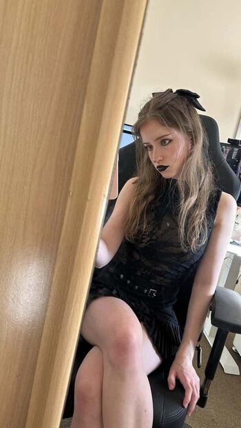 Full leaked Mira  page private onlyfans photo