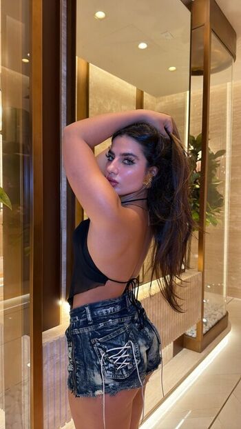 Full leaked Mira huseyin private onlyfans photo