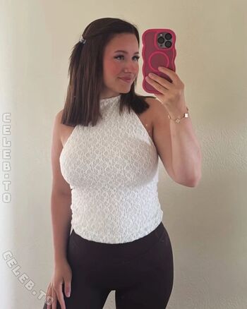 Full leaked Mira moon private onlyfans photo