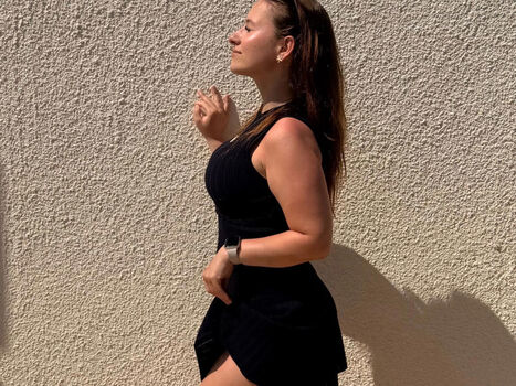 Full leaked Mira moon private onlyfans photo