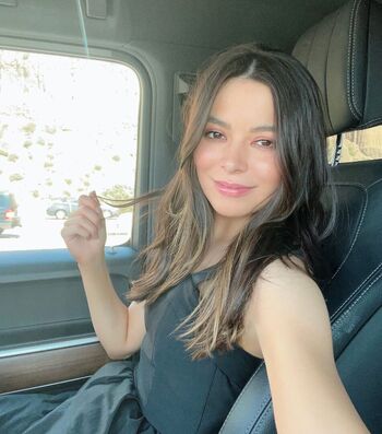 Full leaked Miranda cosgrove private onlyfans photo