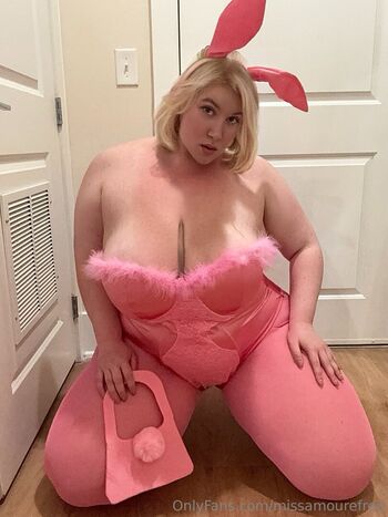 Full leaked Missamourefree private onlyfans photo