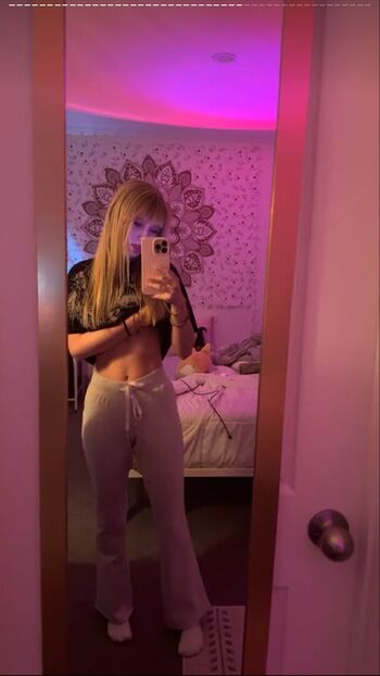 Full leaked Missbunnixx private onlyfans photo