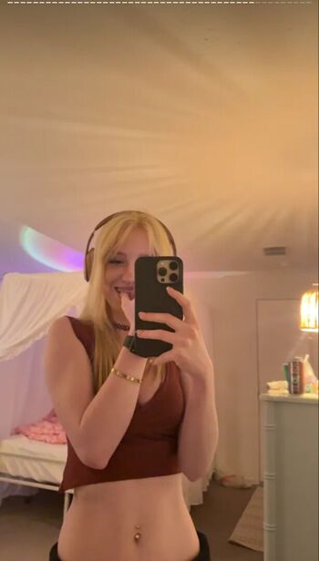 Full leaked Missbunnixx private onlyfans photo