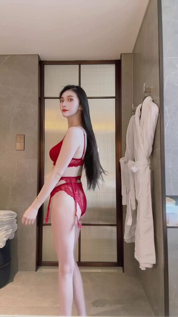 Full leaked Missingvivian private onlyfans photo