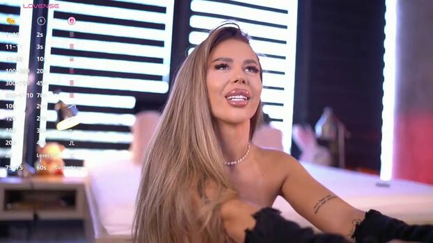 Full leaked Misskiarra private onlyfans photo
