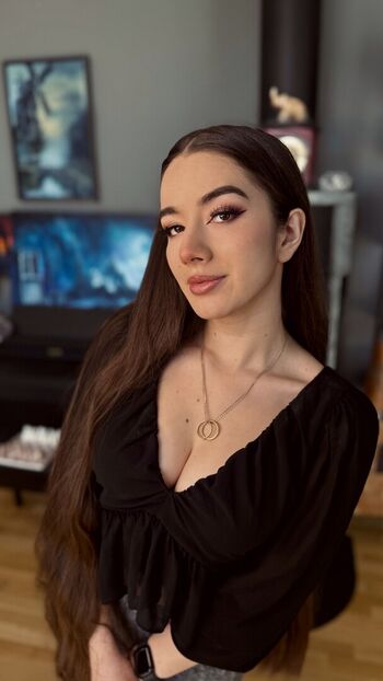 Full leaked Missmikkaa page private onlyfans photo