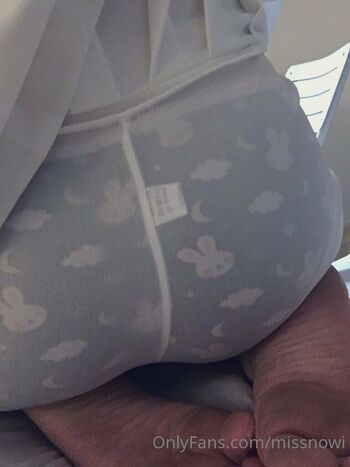 Full leaked Missnowi page private onlyfans photo