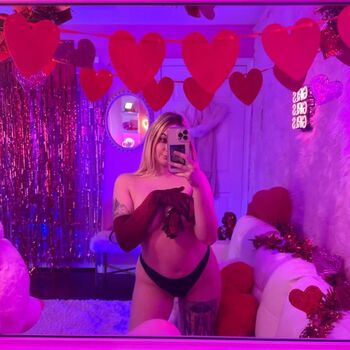 Full leaked Mistress rich private onlyfans photo