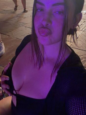 Full leaked Mmmariiis private onlyfans photo