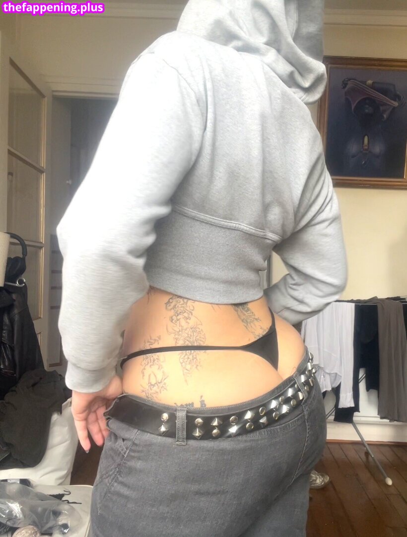 Mmmrian / https: / semicouture / semicouture_official Naken OnlyFans Foto #5