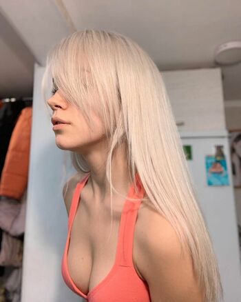 Full leaked Model anuta page private onlyfans photo