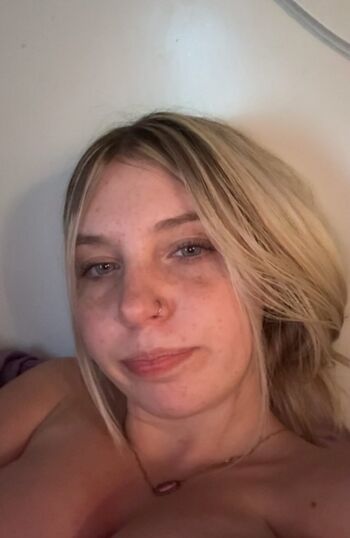 Full leaked Mommyhadly private onlyfans photo