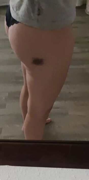 Full leaked Mommyjul private onlyfans photo