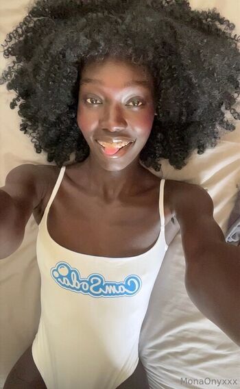 Full leaked Monamonhoe private onlyfans photo