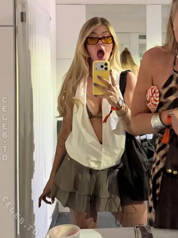 Full leaked Monawithoutlisa private onlyfans photo
