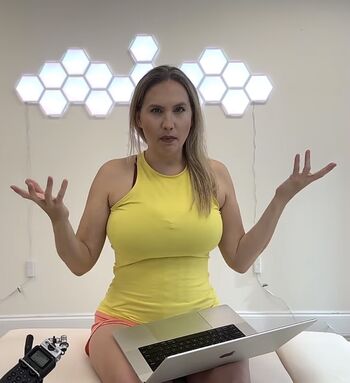 Full leaked Mondragon chiropractic page private onlyfans photo