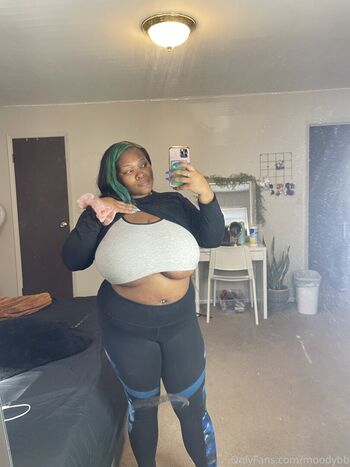 Full leaked Moodybb private onlyfans photo