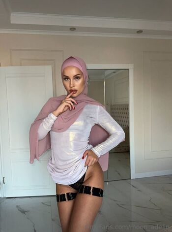 Full leaked Moon adelin page private onlyfans photo