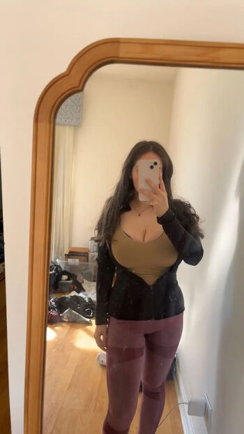 Full leaked Mor nissan private onlyfans photo