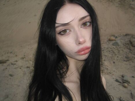 Full leaked Mori cum private onlyfans photo