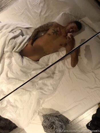 Full leaked Mrandmrsjewels private onlyfans photo