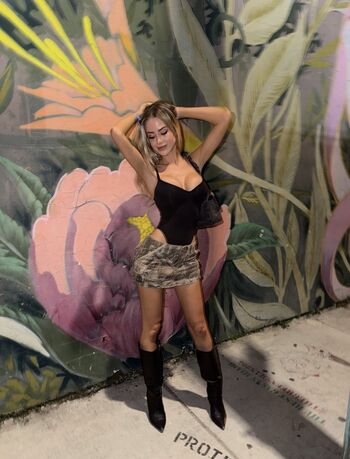 Full leaked Mrl alx  page private onlyfans photo