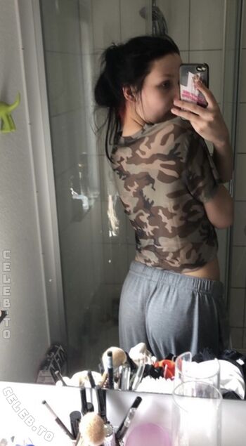 Full leaked Mrs emmax private onlyfans photo