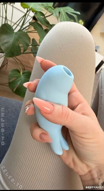 Full leaked Mrs fanie private onlyfans photo