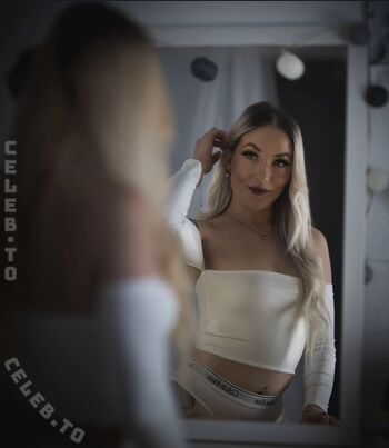 Full leaked Mrs mineee private onlyfans photo