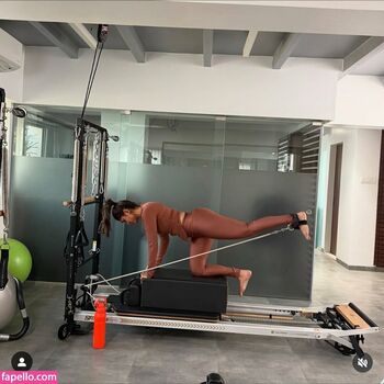 Full leaked Mrunal thakur private onlyfans photo