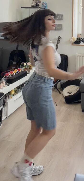 Full leaked Muatori private onlyfans photo