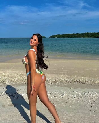 naama_yanay // naama yanay // naamayanay // naamayanayy