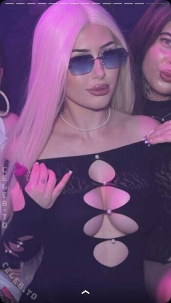 Full leaked Nadia offenbach private onlyfans photo