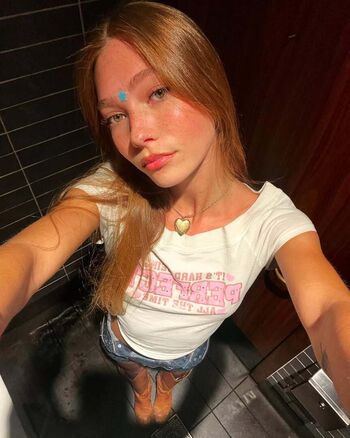 Full leaked Nadia turner page private onlyfans photo