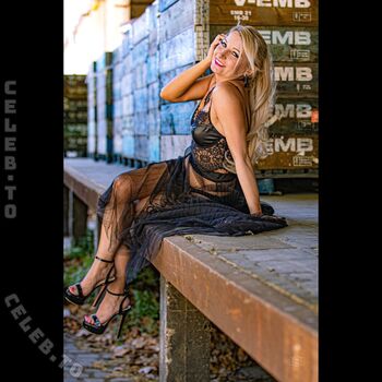Nadine Sweetlove