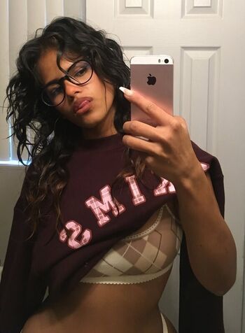 Full leaked Nahrin khan private onlyfans photo