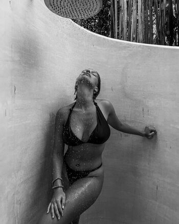 Full leaked Naila van kommer private onlyfans photo