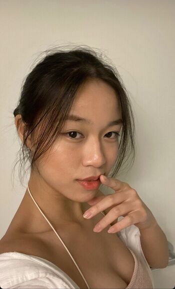 Full leaked Naomilau private onlyfans photo