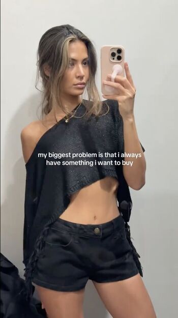 Full leaked Nathalie lok page private onlyfans photo