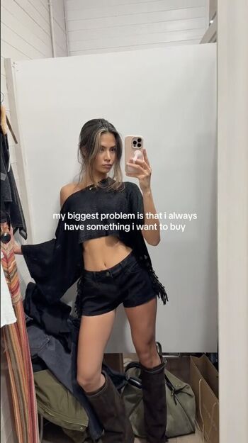 Full leaked Nathalie lok page private onlyfans photo