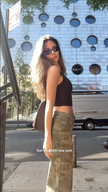 Full leaked Nathalie lok page private onlyfans photo