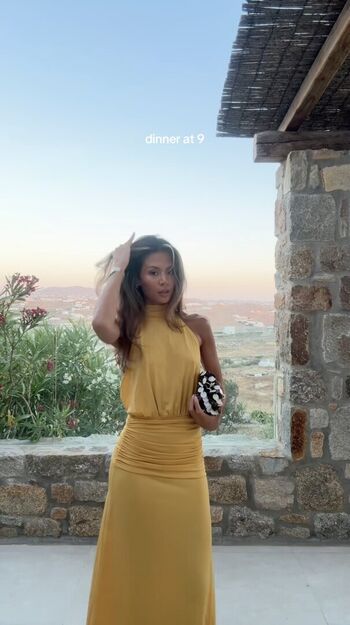 Full leaked Nathalie lok page private onlyfans photo