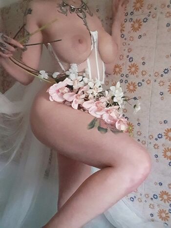 Full leaked Nausicaarondina page private onlyfans photo