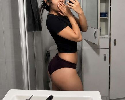 Full leaked Nayfi bardales page private onlyfans photo
