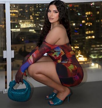 Nazanin Kavari