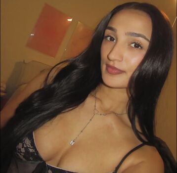 Full leaked Nazanine bakhtiar private onlyfans photo