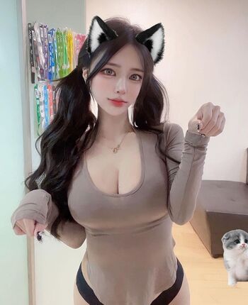 Full leaked Necomimivv private onlyfans photo