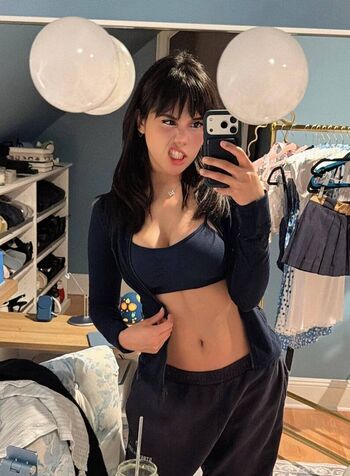 Full leaked Neeko private onlyfans photo